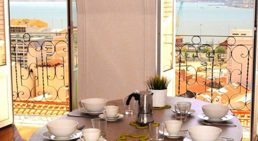 Flores Terrace Apartment Lissabon Kamer foto